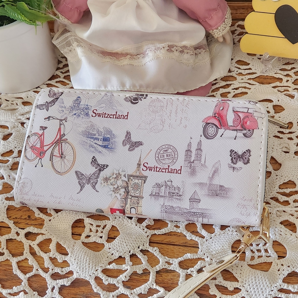Chic Beige Key & Card Holder
